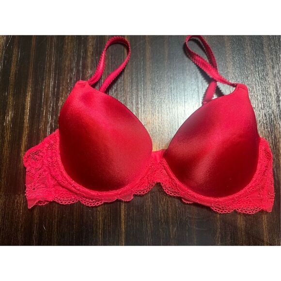 Wacoal red lace luscious push up bra size 38B with lace discontinued style 65897 - Picture 2 of 8